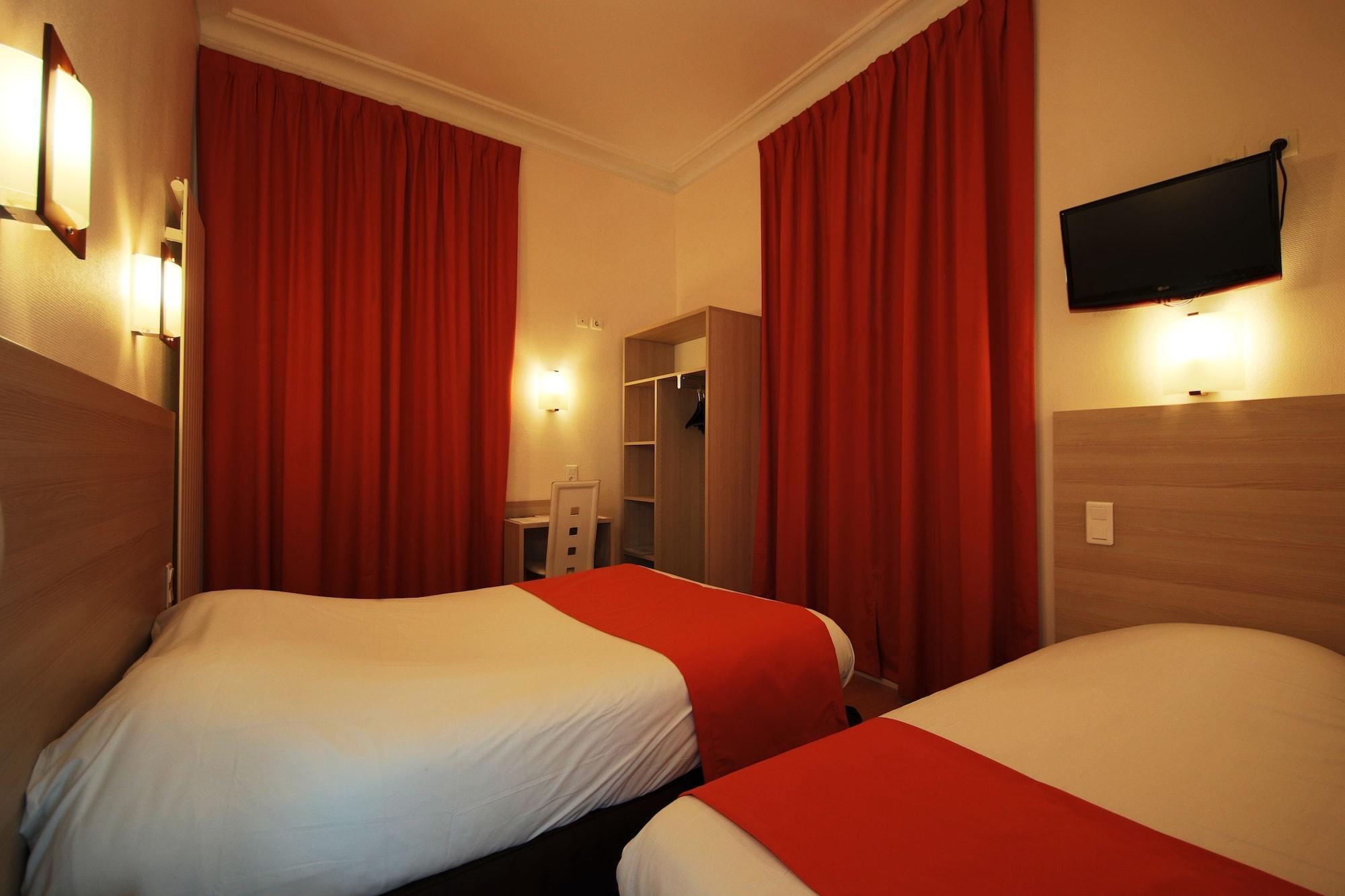 De La Cathédrale Hotel 2*